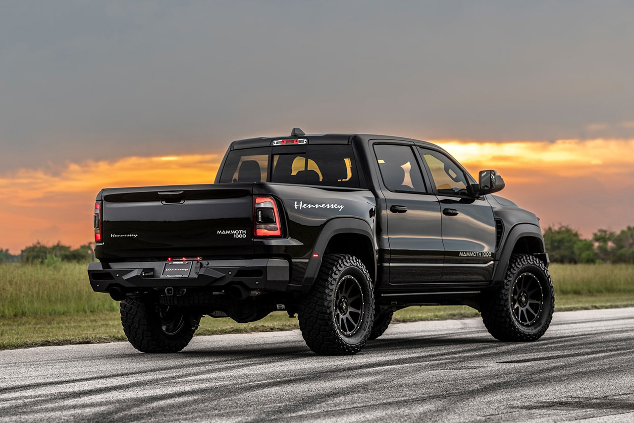 가속성능 3.2초의 1000마력 픽업트럭 등장, 헤네시 맘모스 1000 TRX < 자동차 < 기사본문 - 오토트리뷴