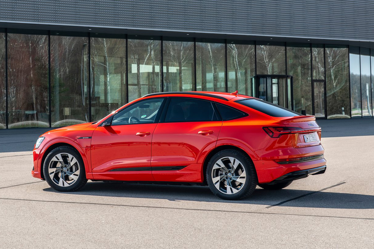 아우디 e-트론 스포트백 55 콰트로 출시... 1억 2천만 원대 < 자동차 < 기사본문 - 오토트리뷴