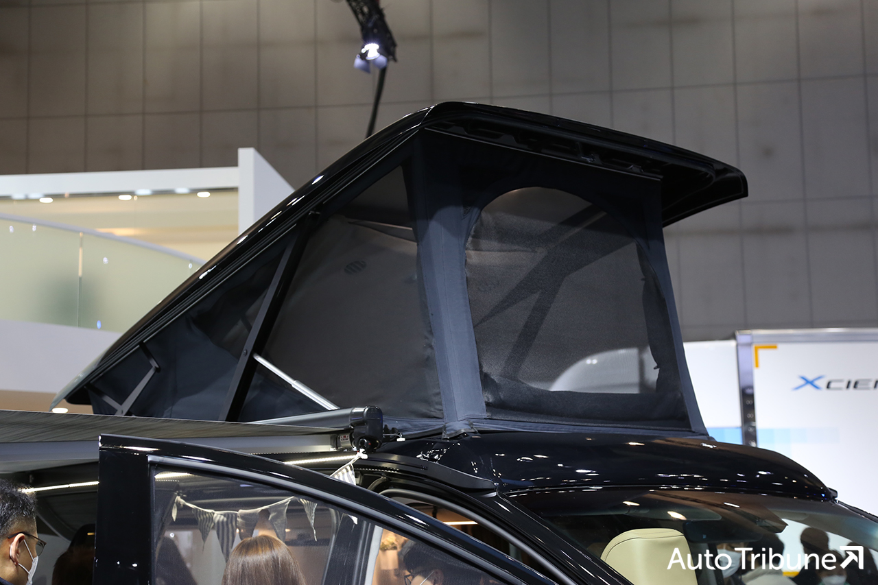 ▲스타리아 캠퍼는 알루미늄 팝업텐트를 사용해 차량 전고를 낮췄다.(사진=양봉수 기자)