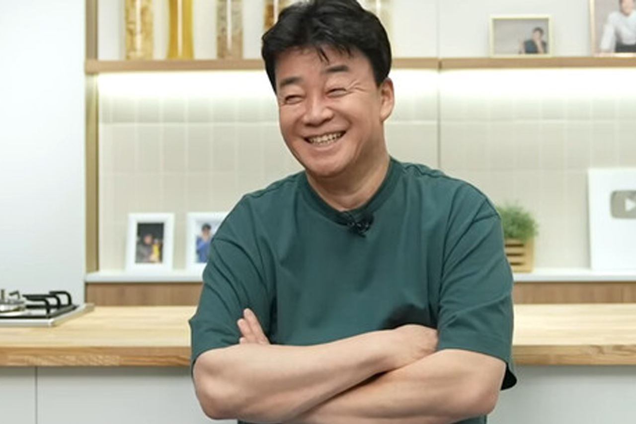 시장 상인에 배신 당했지만... 백종원, 프랜차이즈만 20개에 순자산은 8,300억 원? < 연예 < 기사본문 - 오토트리뷴 시장 상인에 배신... 