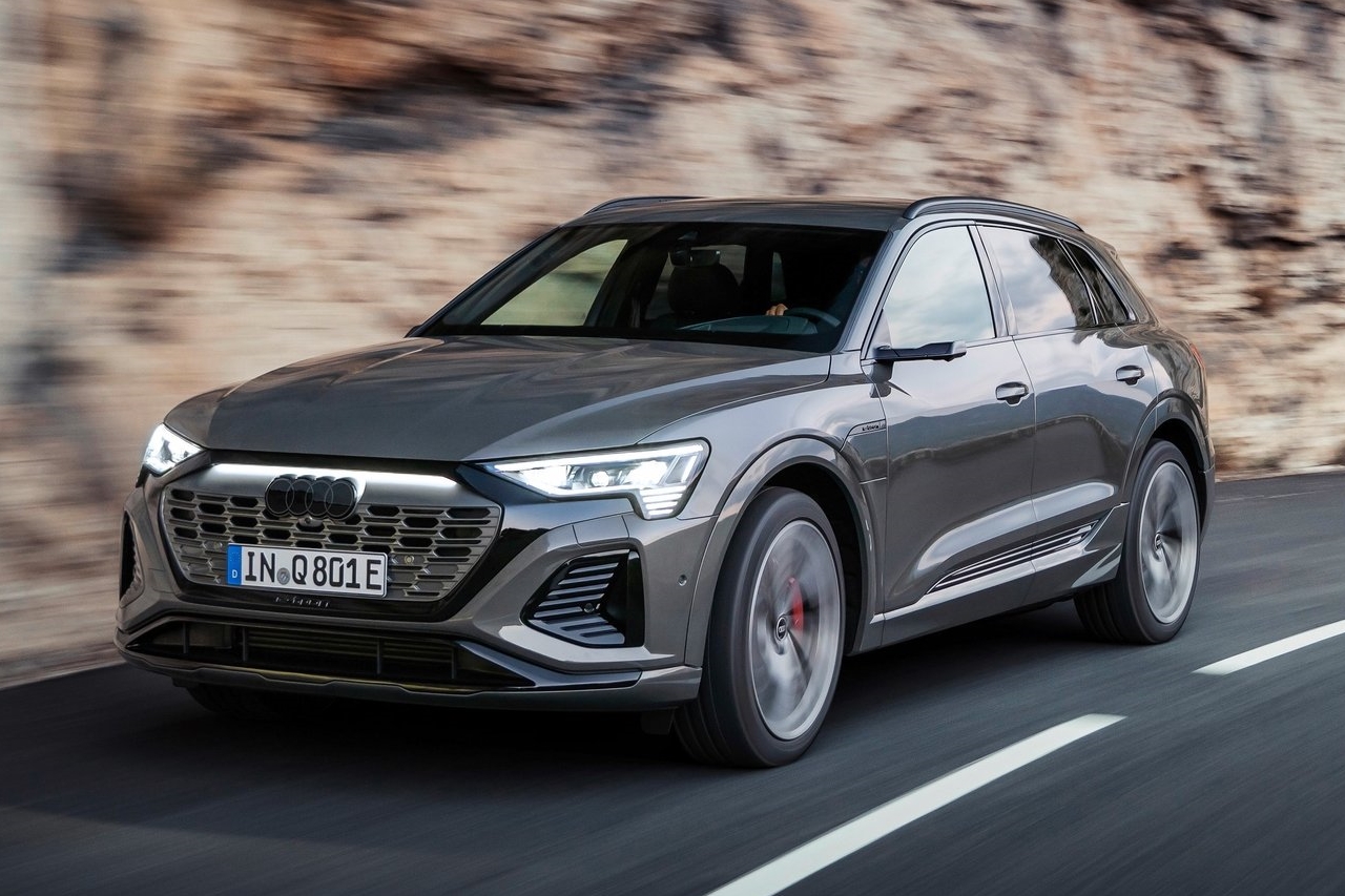 캐딜락 긴장해야 할 듯