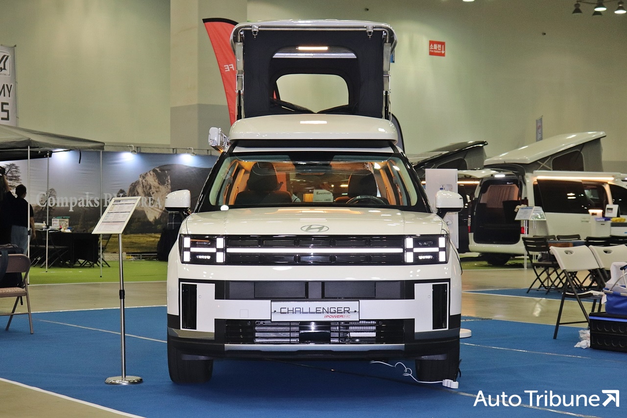 ▲패밀리카라반 싼타페 챌린저 캠핑카(사진=최현진 기자)