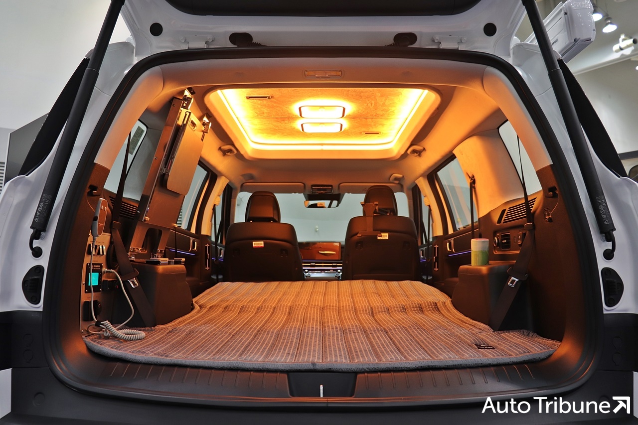 ▲패밀리카라반 싼타페 챌린저 캠핑카 실내(사진=최현진 기자)