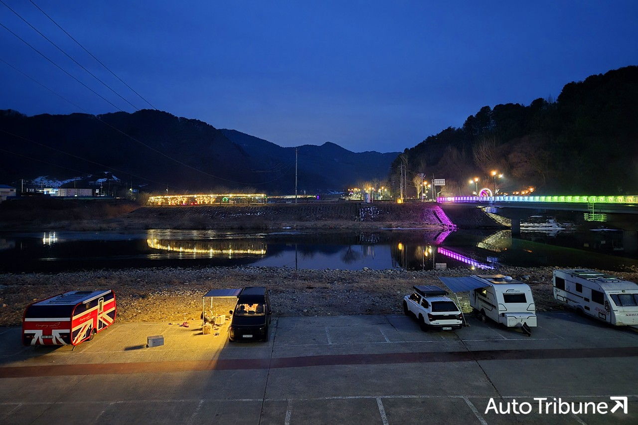 현대 스타리아 기반의 유로밴 캠핑카와 캠핑보다는 여행을 함께 하고, 잠시 쉬어갈 수 있어 좋았다. /사진=양봉수 기자