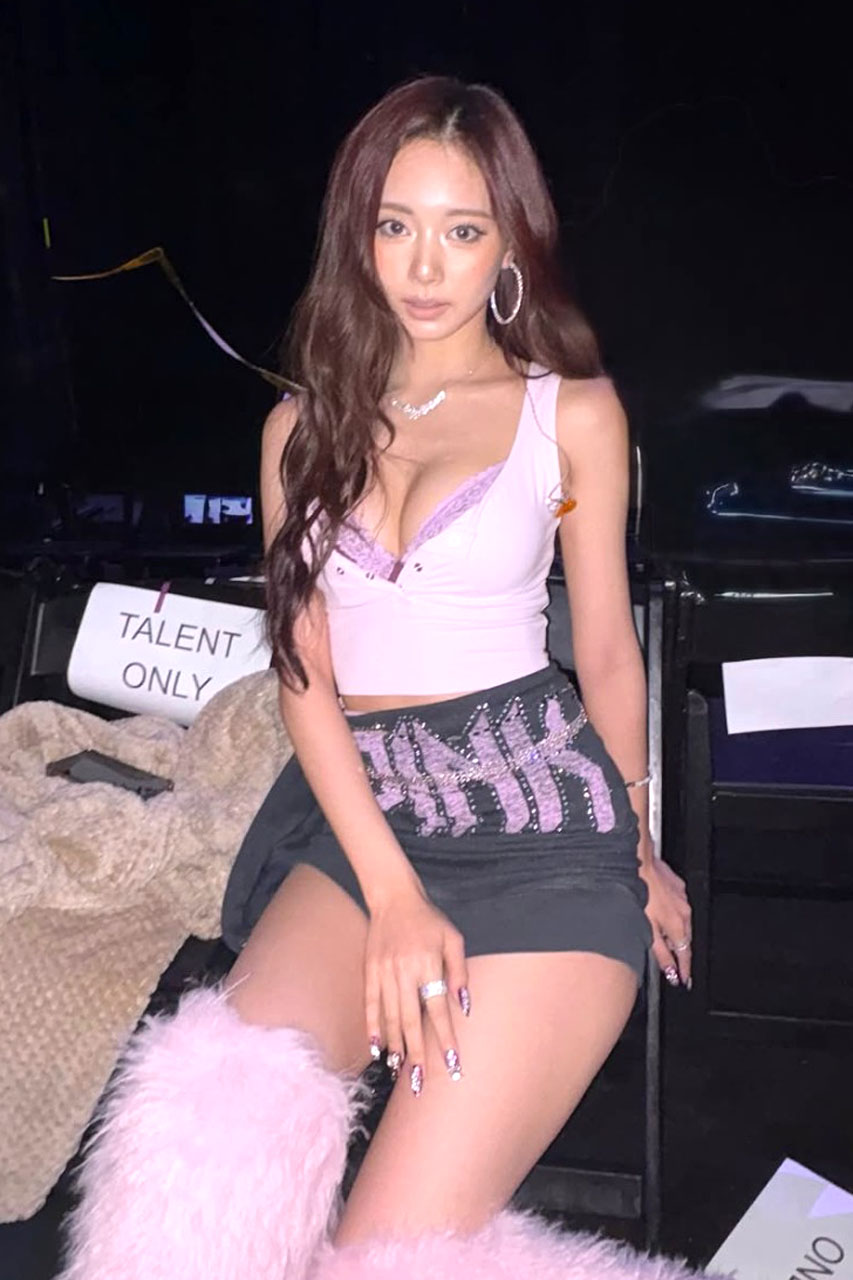 빅토리아 시크릿 패션쇼 2025에 참석한 쯔위 /사진=쯔위 SNS