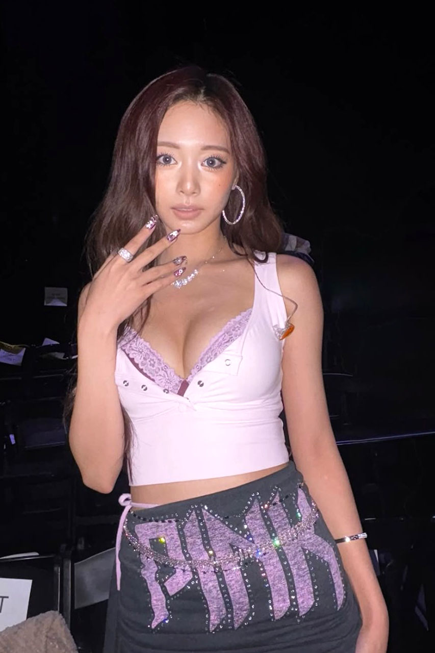 빅토리아 시크릿 패션쇼 2025에 참석한 쯔위 /사진=쯔위 SNS