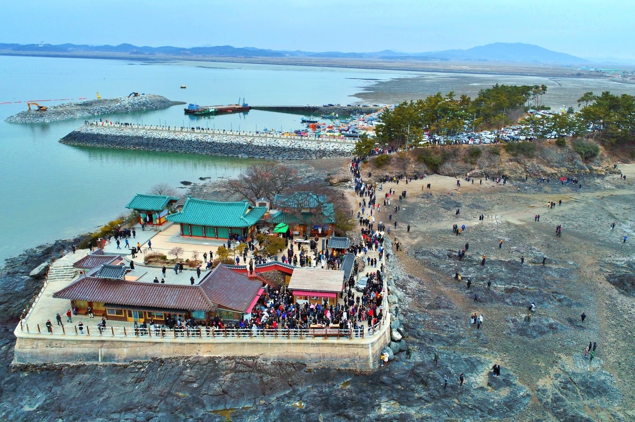 간월암 /사진=간월암 공식 홈페이지