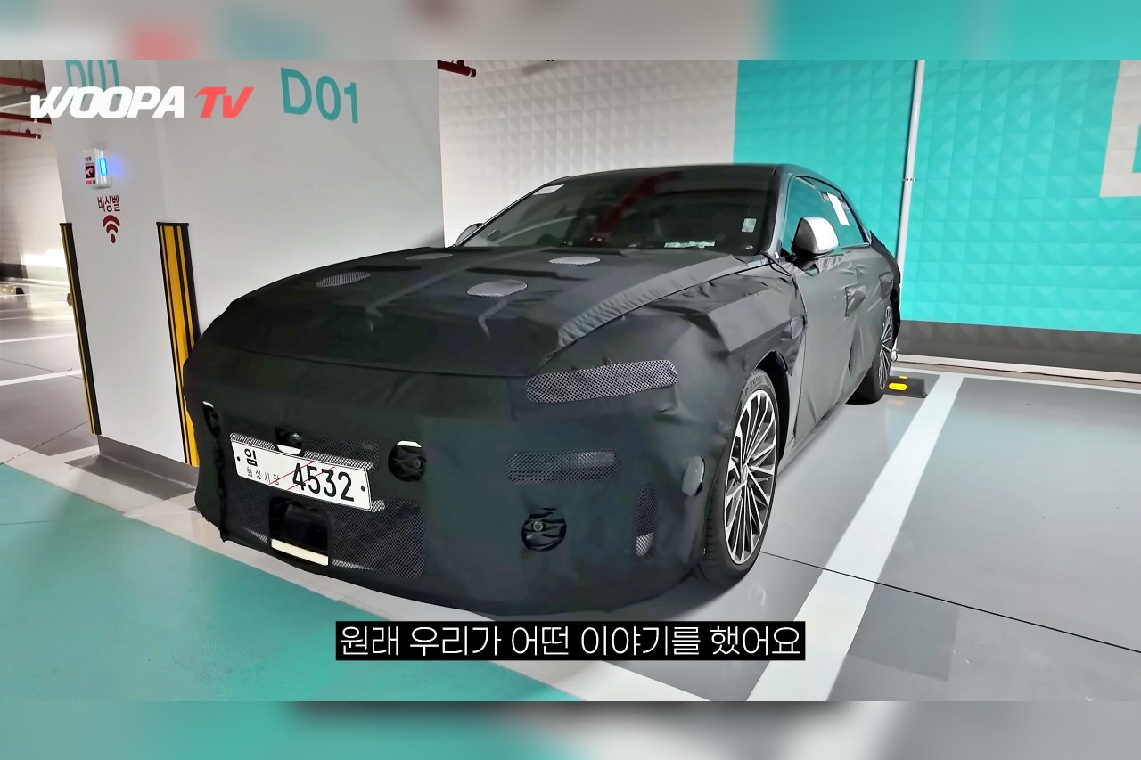 현대 그랜저 부분 변경 모델 테스트카 스파이샷 /사진=유튜브 '우파푸른하늘Woopa TV'