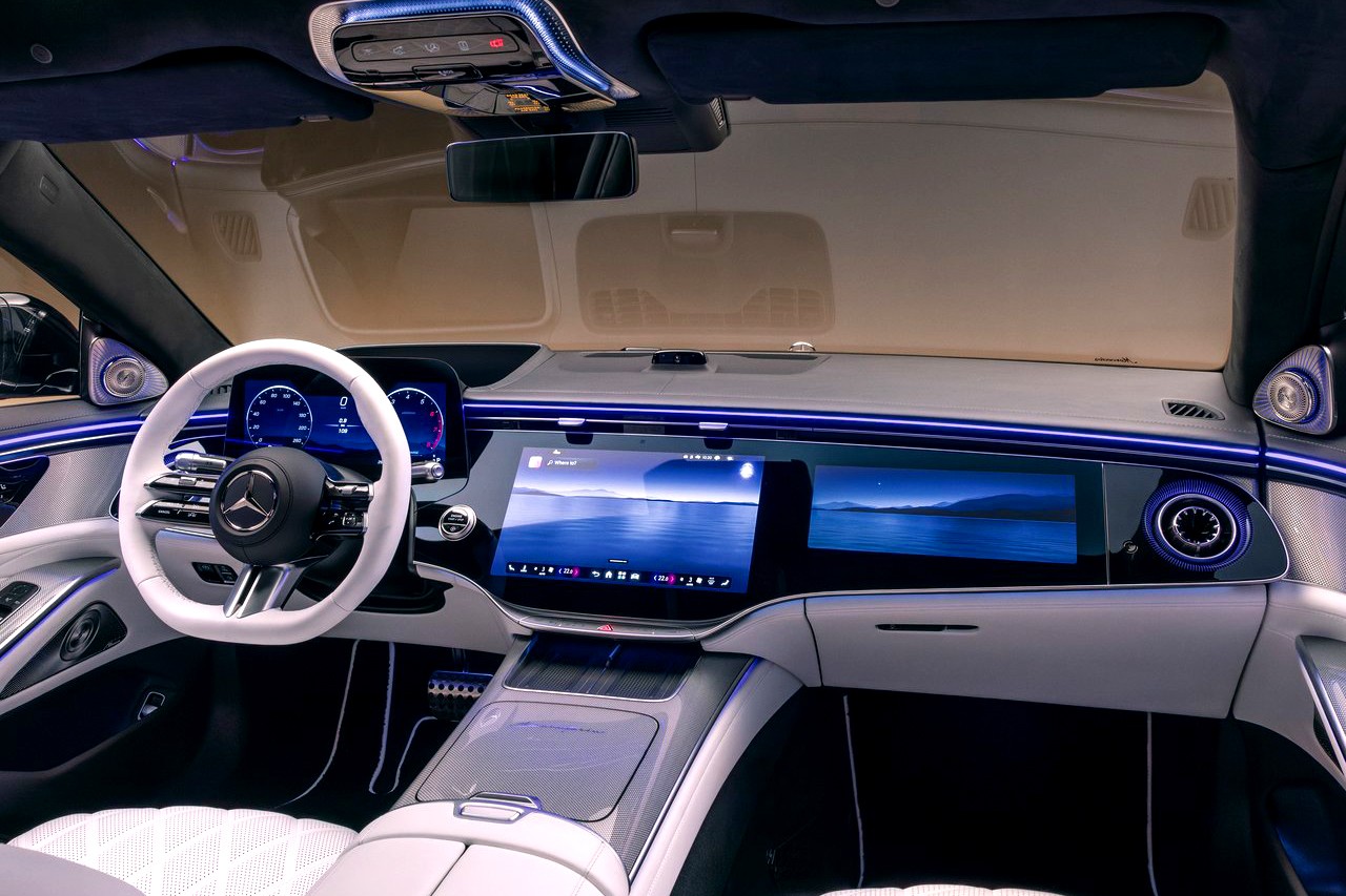 "한국도 무조건 도입해야"... 中, 2027년부터 자동차 '물리버튼' 의무화