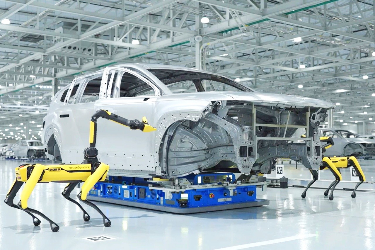 참고사진, 미국 HMGMA 공장에서 아이오닉 9을 생산하는 모습 /사진=현대차