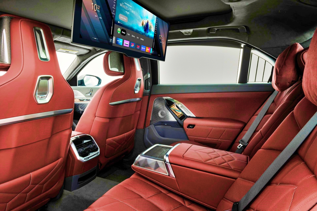 "출고 전까지 미리 타세요"..BMW 코리아, 30만개 조합 인디비주얼 확대