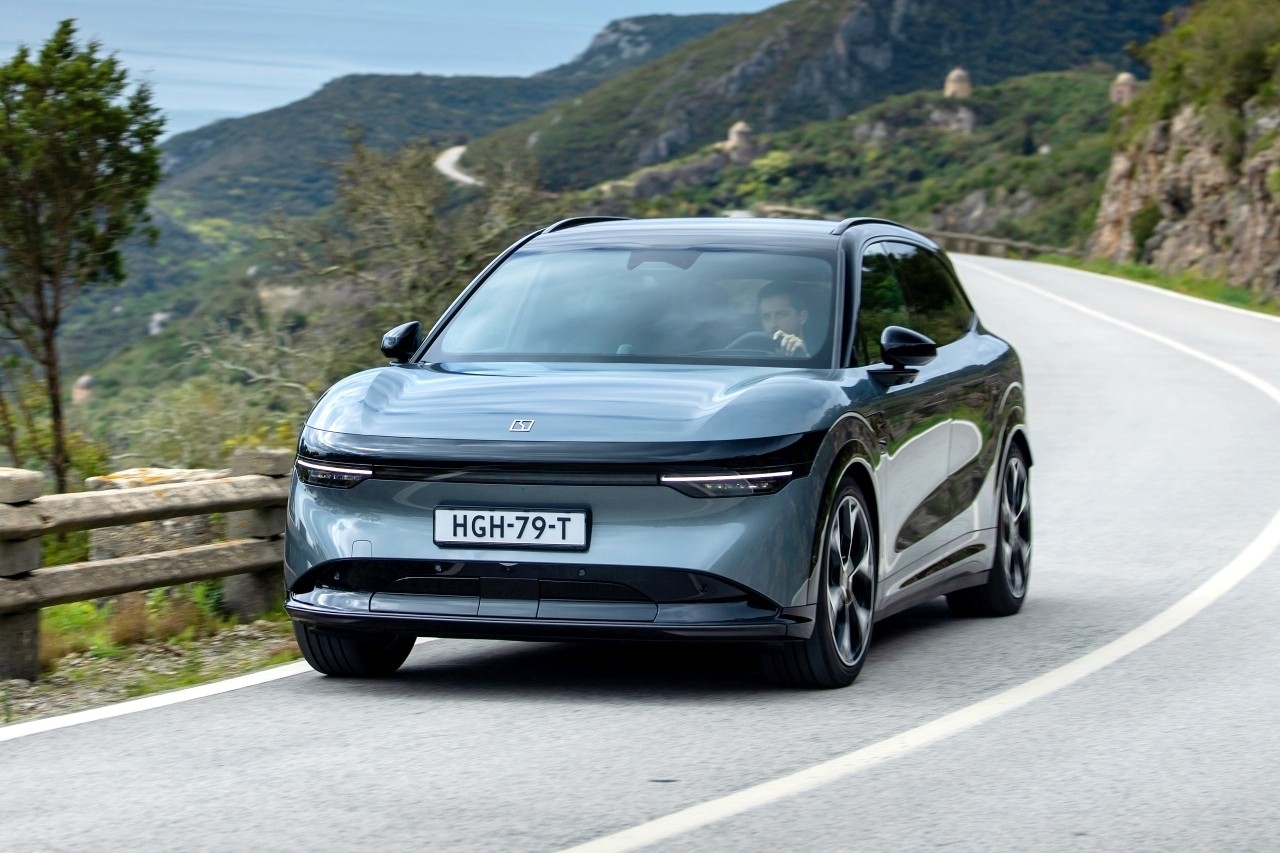 "에어 서스펜션까지 적용"... 지커 7X, 모델 Y 노린 국내 출시 전략은?