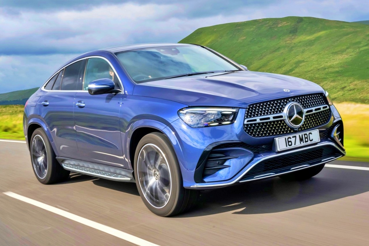 "벤츠 사면 100만 원 바우처까지"..HS효성더클래스, 22주년 프로모션 진행