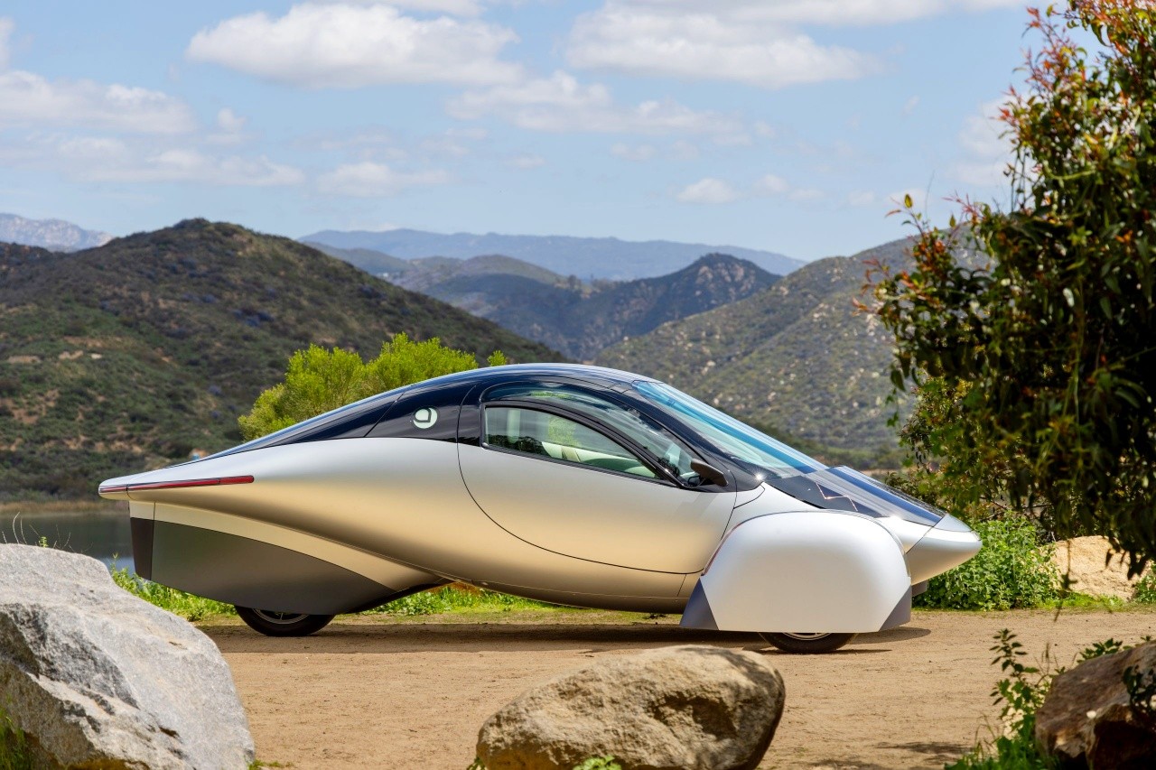 LG에너지솔루션의 2170 원통형 배터리가 탑재되는 태양광 전기차 앱테라 /사진=LG에너지솔루션