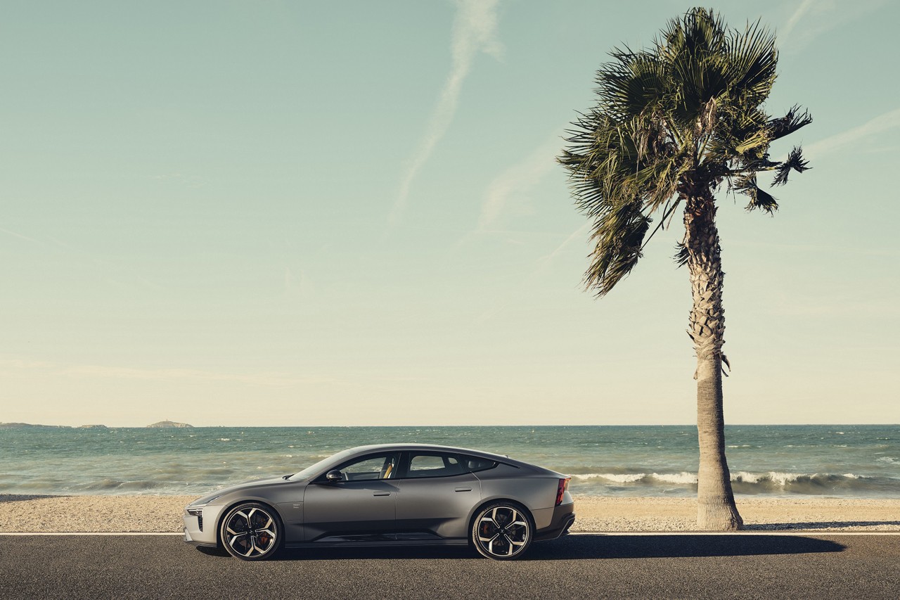 "나무 1,500그루 심은 셈?"... 폴스타 5, '884마력' 내뿜으며 지구 보호