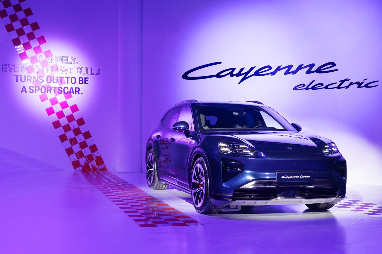 "전문가가 직접 설명"... 포르쉐 카이엔 일렉트릭, 프라이빗 도슨트 투어 실시