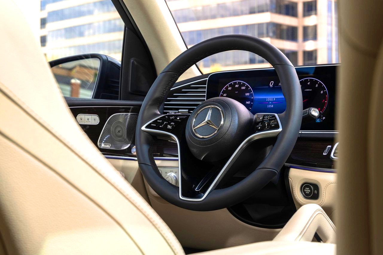 "실구매가 공개에 초비상"... 콧대 높던 벤츠 SUV, 무려 1940만 원 할인 폭탄