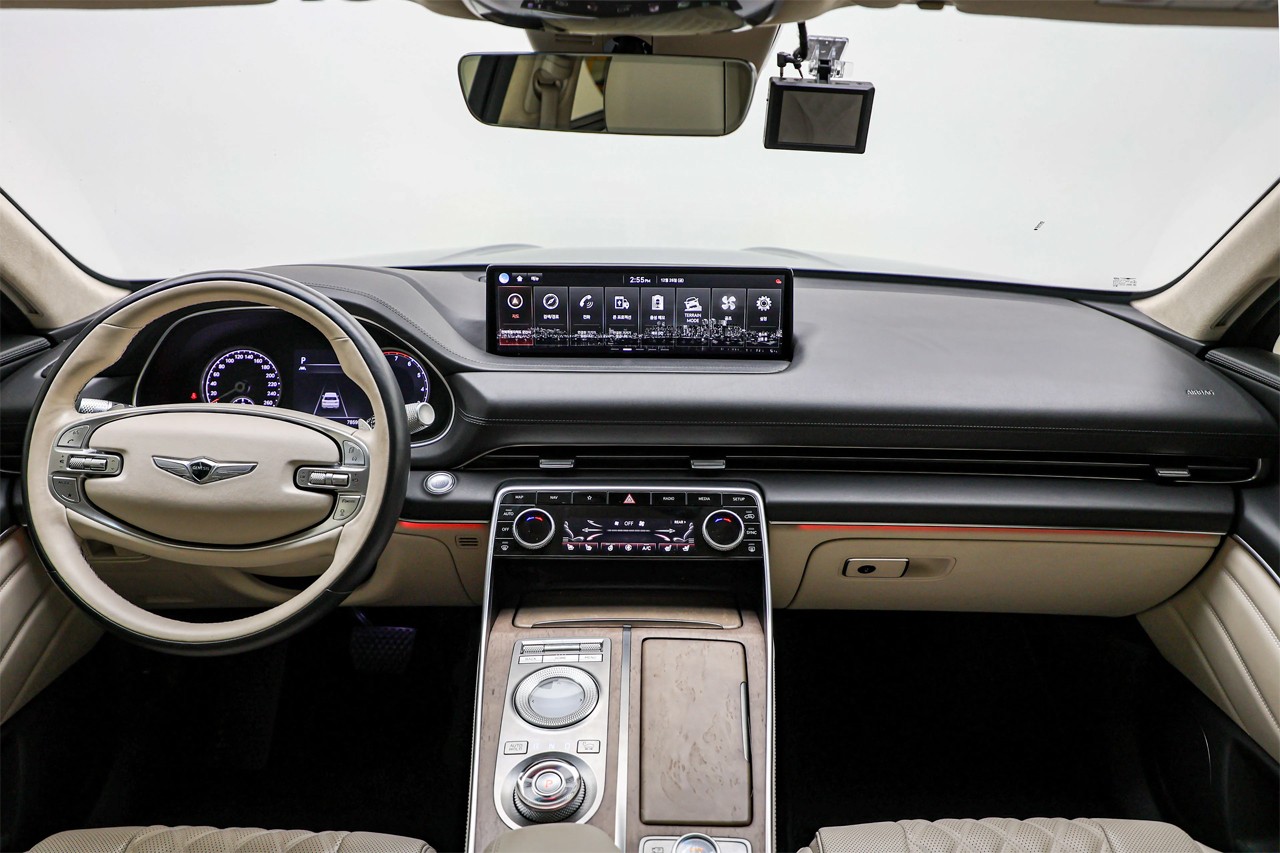 “GV80이 고작 3천만 원대?”... 신차 반값 수준, 중년의 로망 실현되나