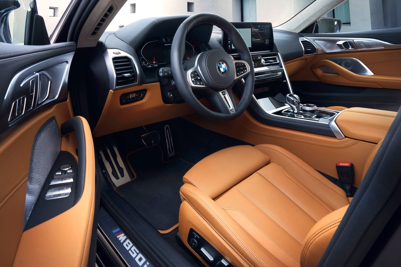 "벤츠는 무조건 이기죠"... BMW의 역작, 3월에는 무려 2500만 원 할인?