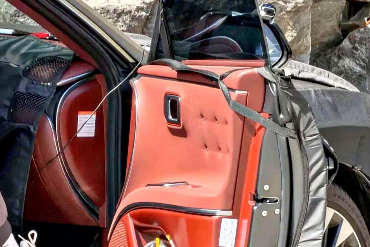 현대 그랜저 부분 변경 모델 실내 스파이샷 /사진=온라인 커뮤니티