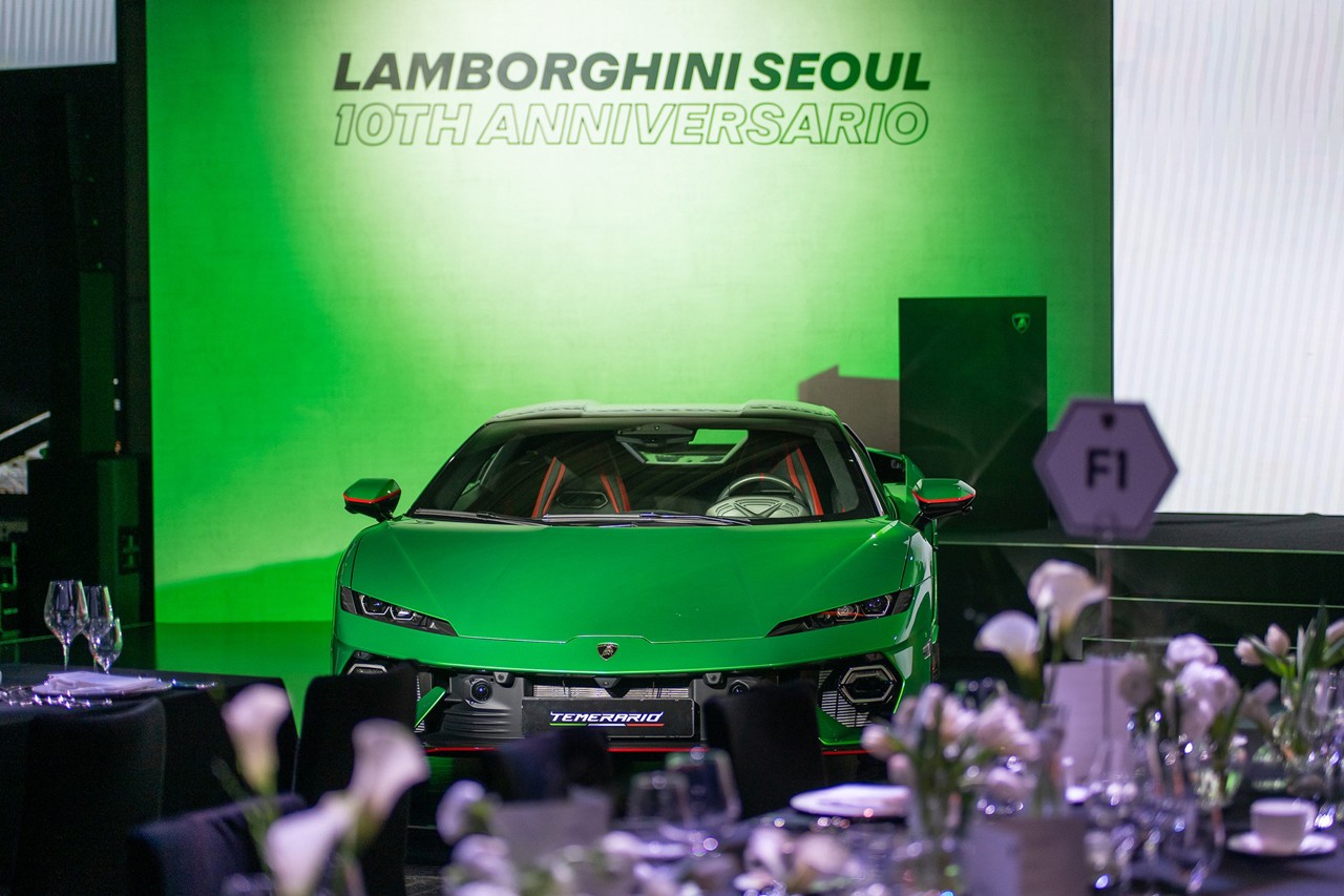 람보르기니 서울 10주년 갈라 디너에 전시된 테메라리오 /사진=람보르기니 서울