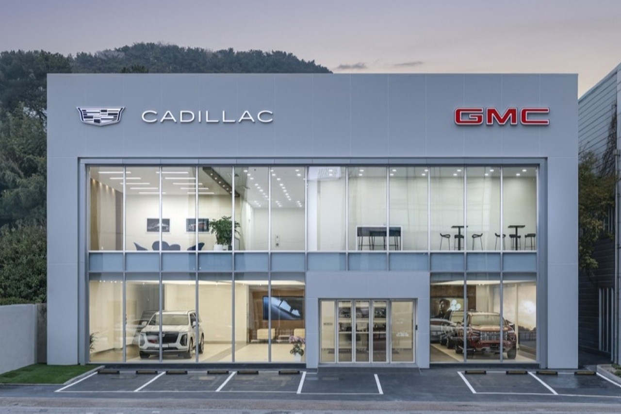 "에스컬레이드부터 허머 EV까지"... 캐딜락&GMC, 부산 전시장 오픈