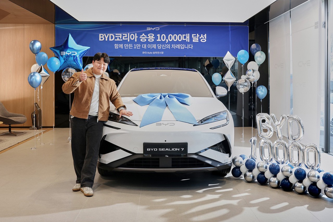 "빌드 유어 드림"... BYD, 천하제빵 도전자 김진서에게 '씨라이언7' 증정