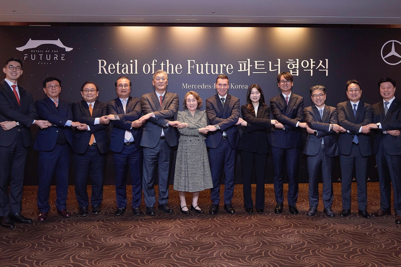 "눈치 싸움 필요 없다"... 벤츠 코리아, 오늘부터 전국 동일가격 직판제 시작