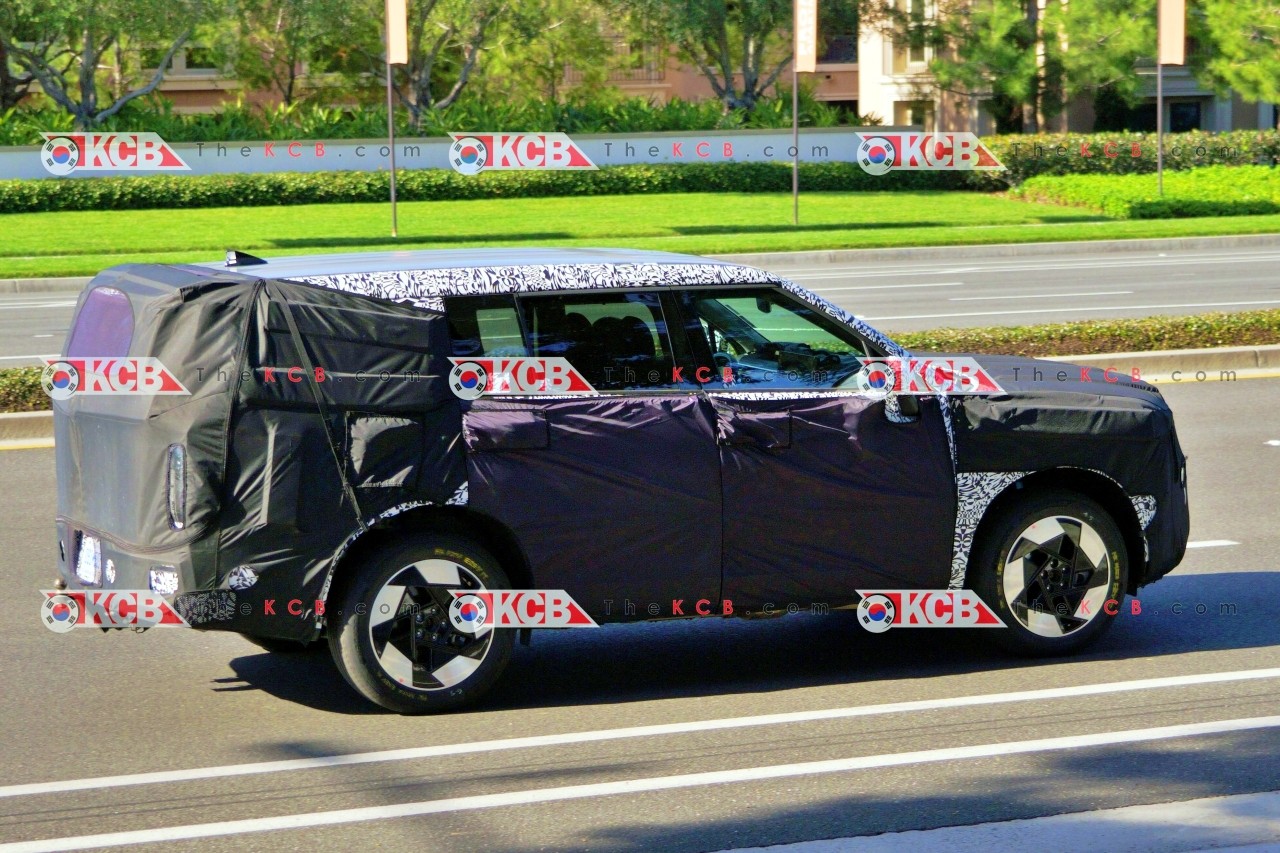 현대 싼타페 부분 변경 모델 테스트카 스파이샷 /사진=KoreanCarBlog