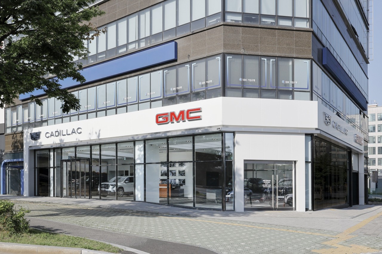 캐딜락&GMC 인천 전시장 /사진=한국 GM