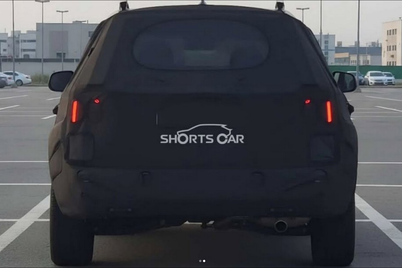 기아 쏘렌토 부분변경 스파이샷 /사진=인스타그램 '숏카(ShortsCar)'