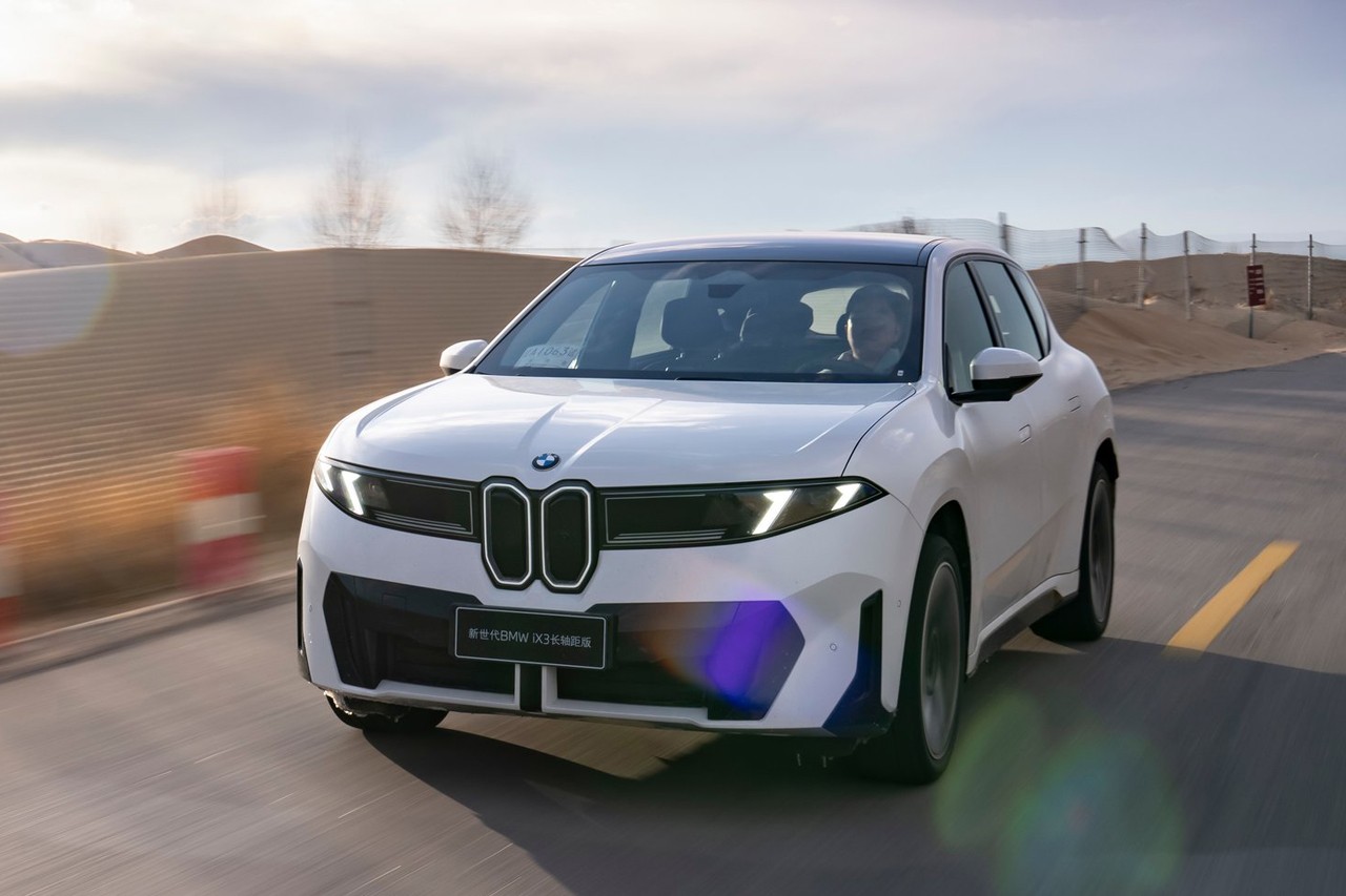 "더 커지고 900km 간다"... BMW iX3, 롱 휠베이스까지 시장 투입 준비