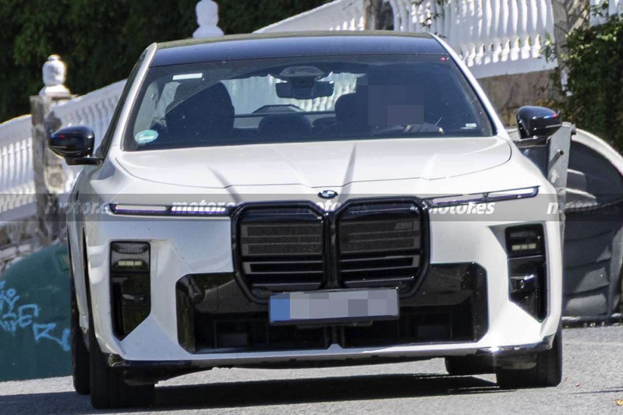 M760 xDrive 스파이샷 /사진=motor.es