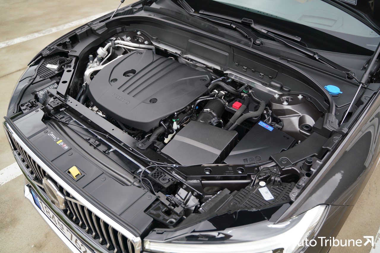 xc60 엔진룸 /사진=오토트리뷴 DB