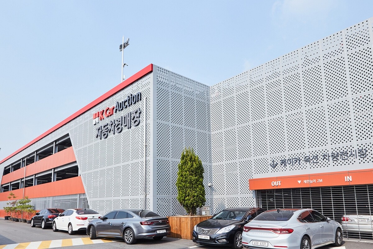 케이카 ‘위클리 옥션’ 1천 회…누적 출품 61.7만 대·낙찰 43.6만 대