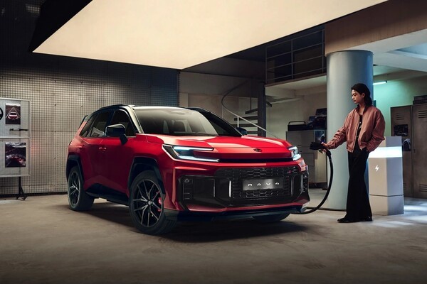 올 뉴 RAV4 PHEV 충전 모습. /사진=한국토요타자동차
